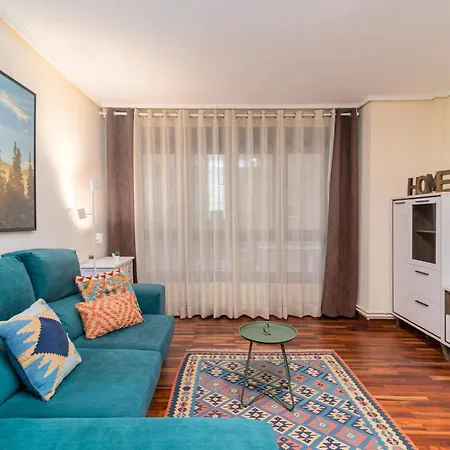 Pedregal En El Casco Historico Castro Urdiales